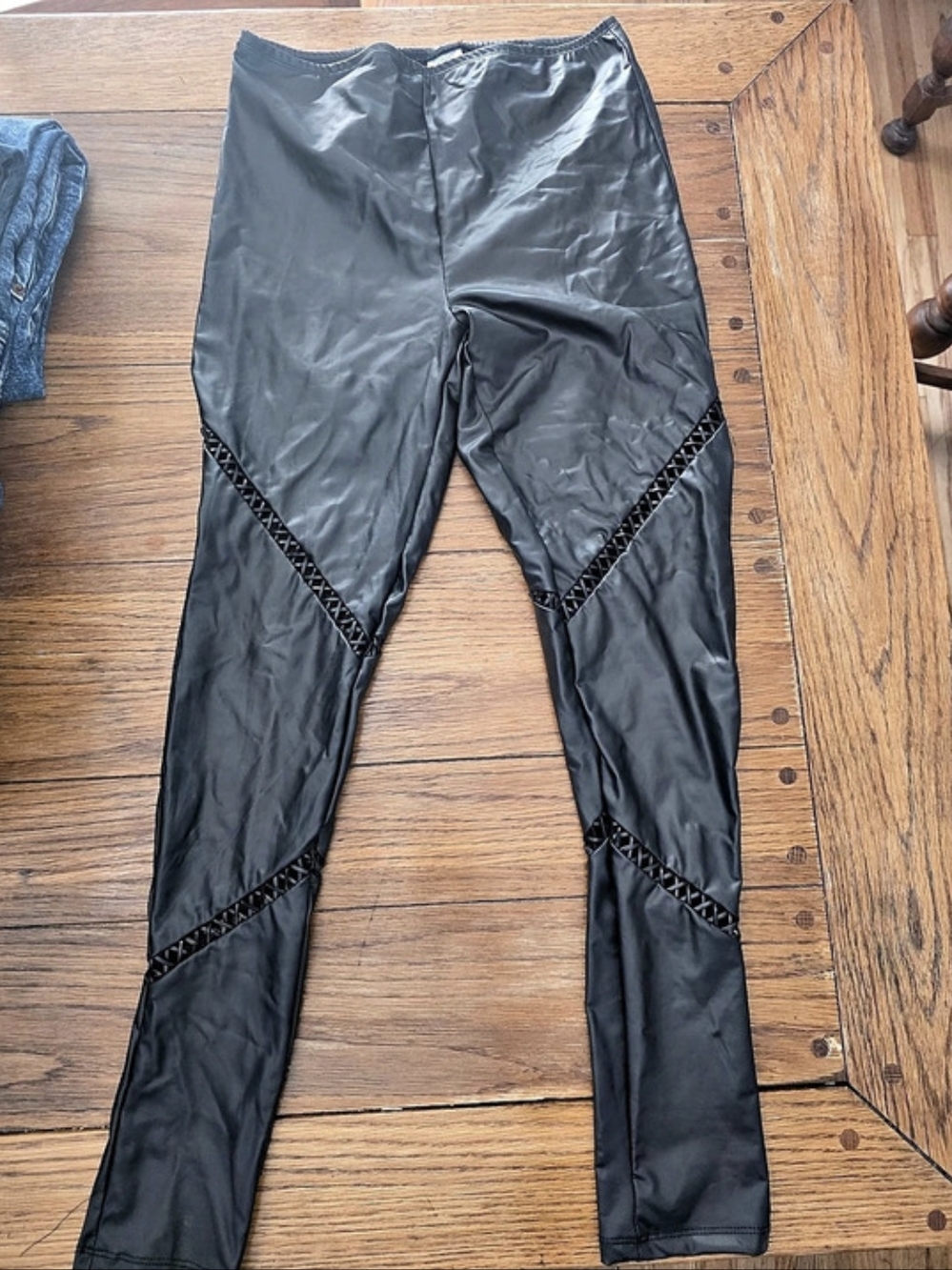 Spirit Halloween Black Leggings Size Medium